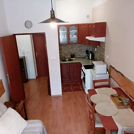 Viky, 251, 79323 Karlovice (Moravia-Silesia)