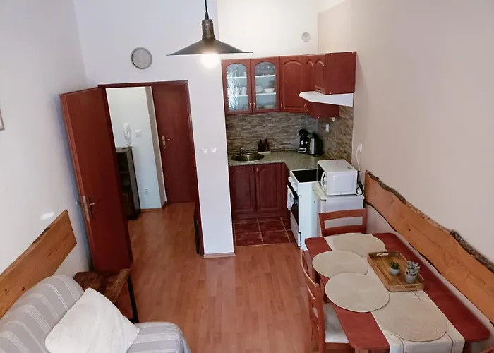 Viky, 251, 79323 Karlovice (Moravia-Silesia)